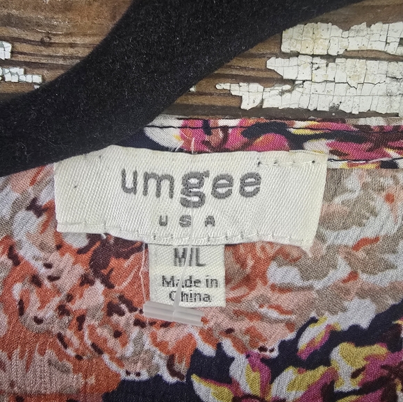 Umgee Floral Kimono Cardigan In Navy, Size M/L - Picture 3 of 4